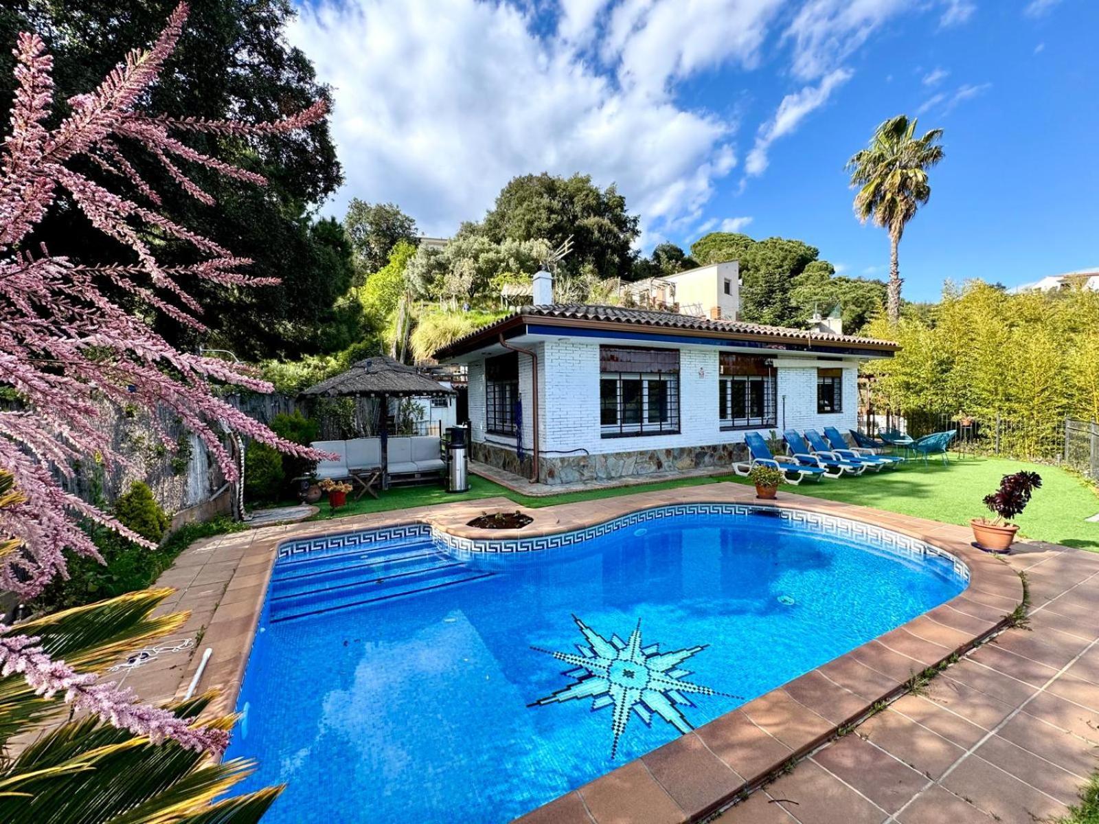 Casa Paraíso Piscina Tranquilidad Sant Cebrià de Vallalta Exterior foto